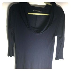 Thin cowl neck T-shirt